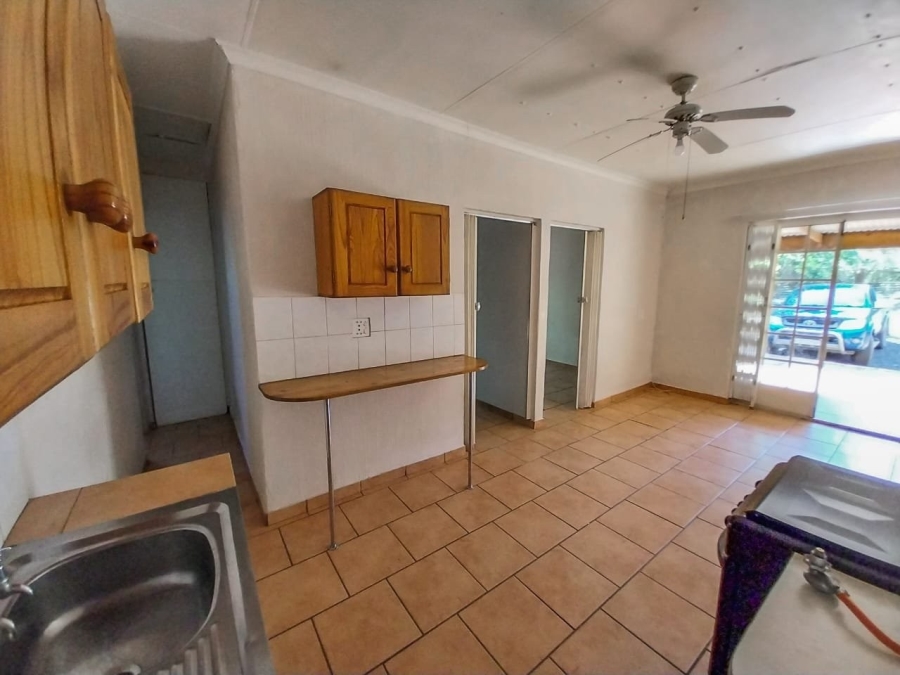 To Let 2 Bedroom Property for Rent in Broederstroom North West